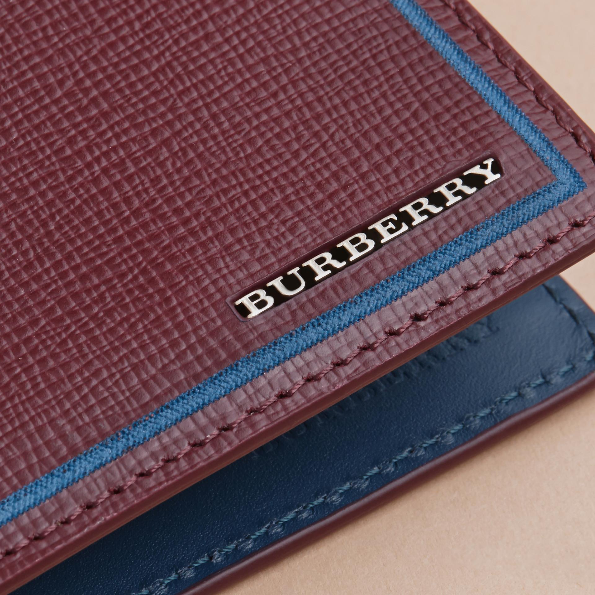 Burberry Border Detail London Leather Bifold Wallet Burgundy Red for